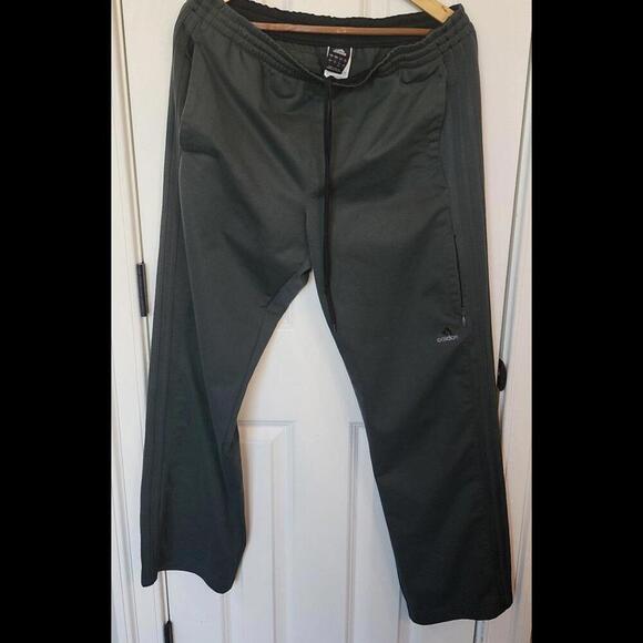 Adidas pants‎ - Picture 1 of 2